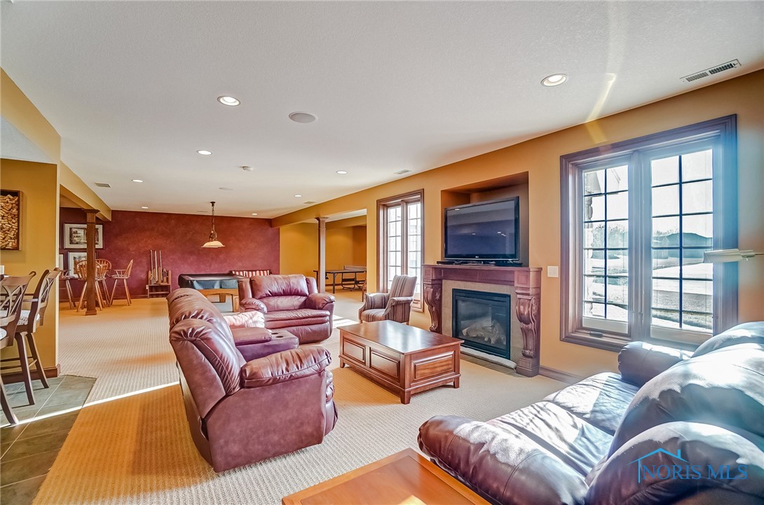 6535 Silver Lake Drive, Findlay, Ohio image 35