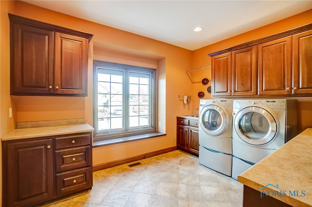 6535 Silver Lake Drive, Findlay, Ohio image 32