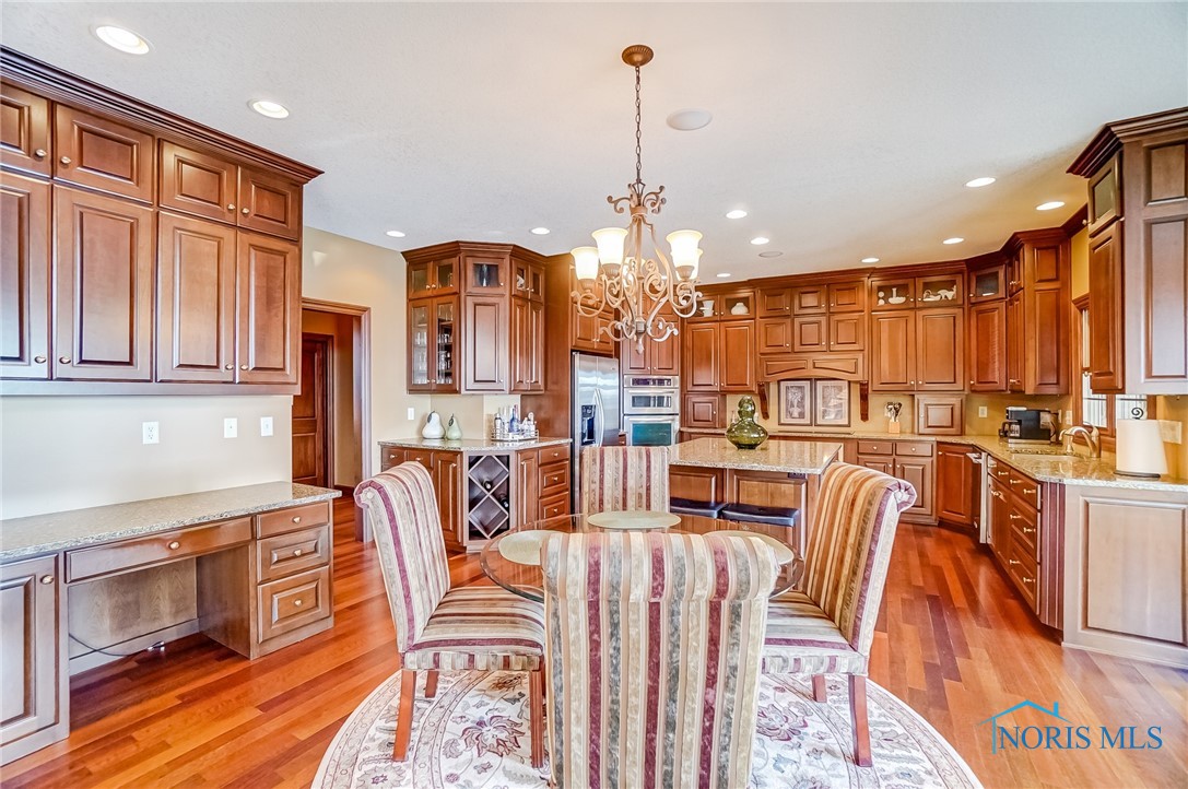 6535 Silver Lake Drive, Findlay, Ohio image 12