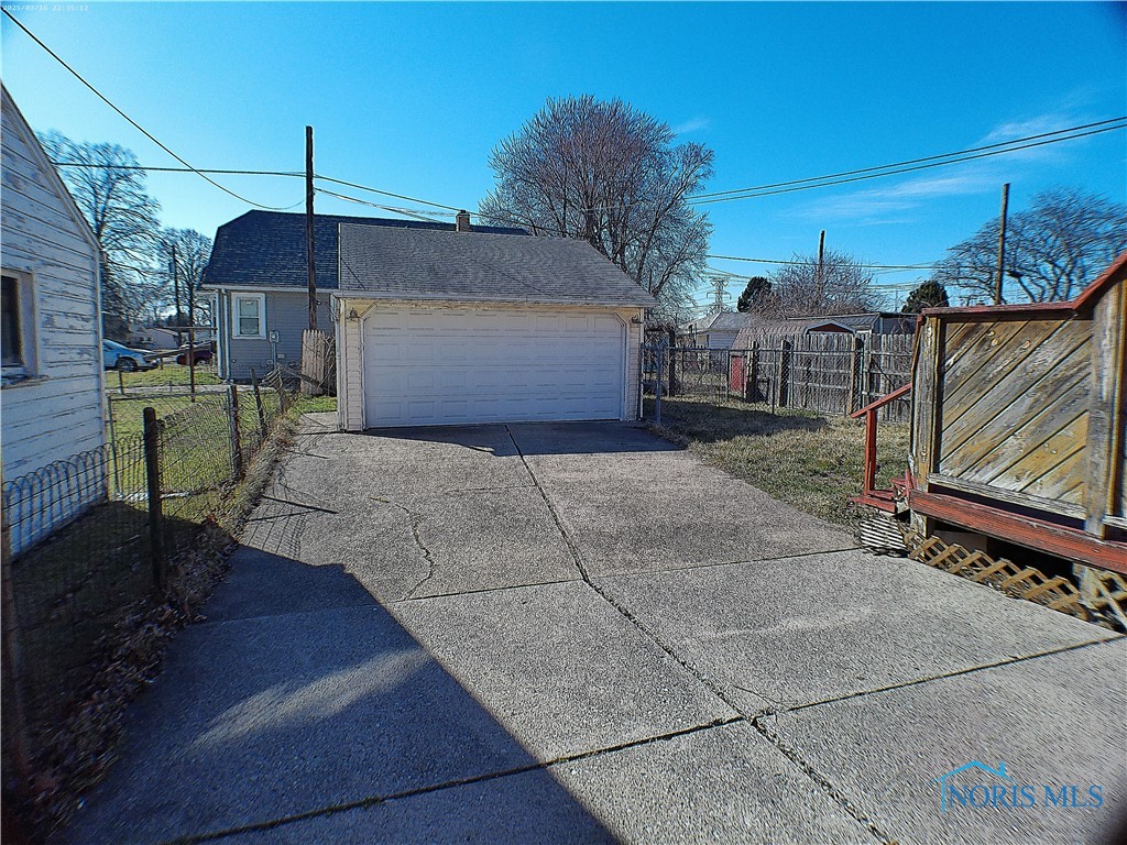 4905 Burnham Avenue, Toledo, Ohio image 11