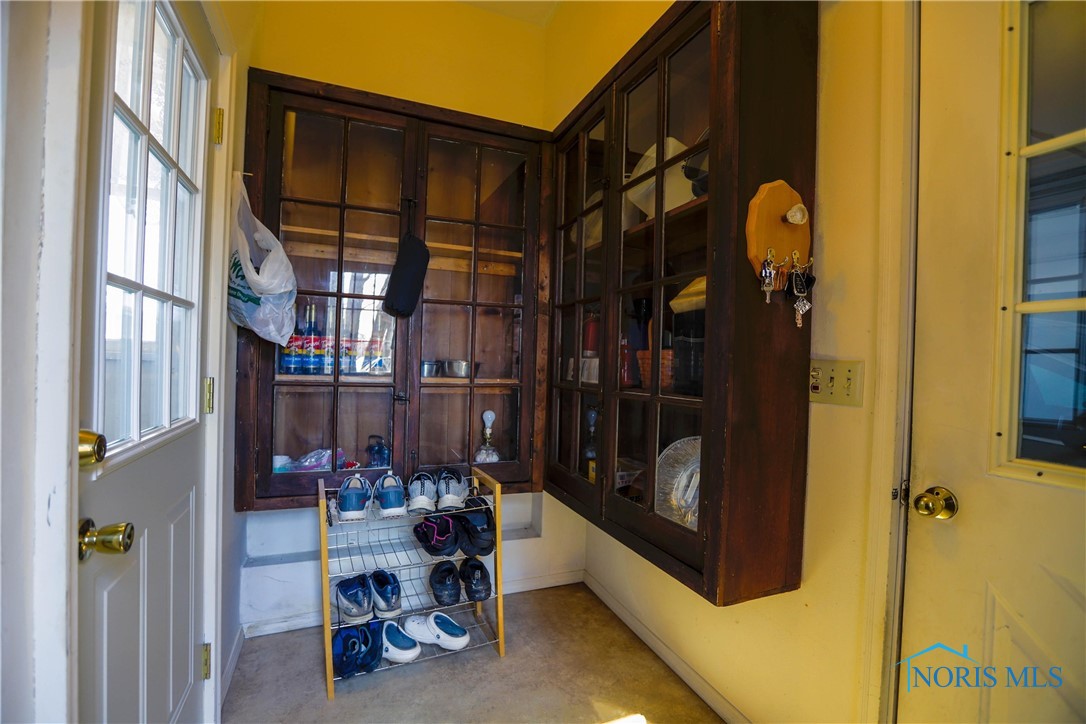 14235 S River Road, Grand Rapids, Ohio image 32