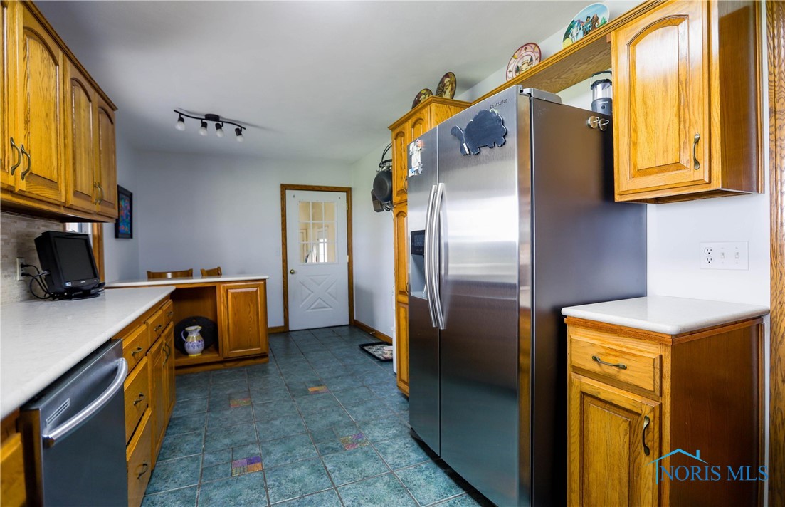 14235 S River Road, Grand Rapids, Ohio image 16