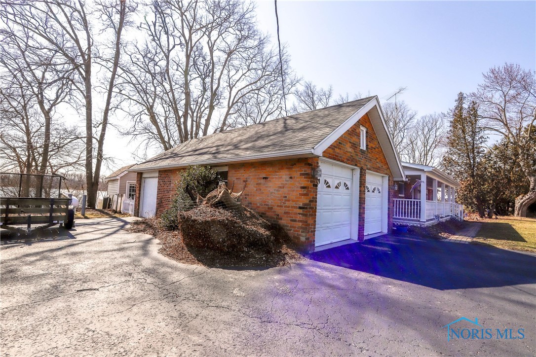 14235 S River Road, Grand Rapids, Ohio image 3