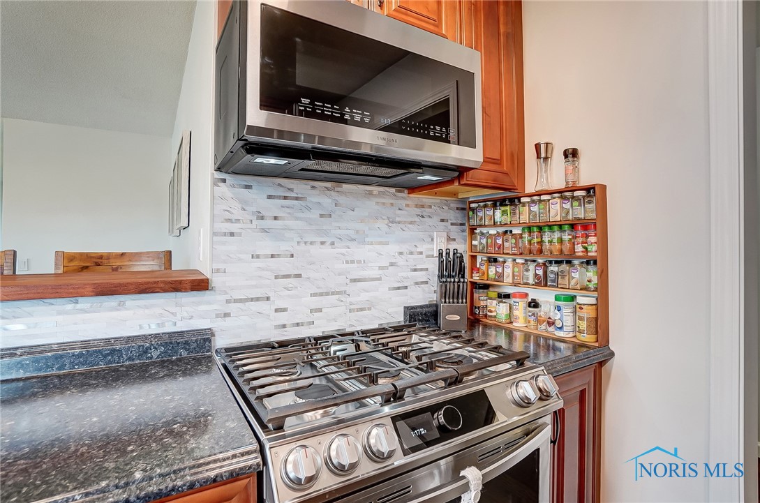 4211 Curtice Road, Northwood, Ohio image 19