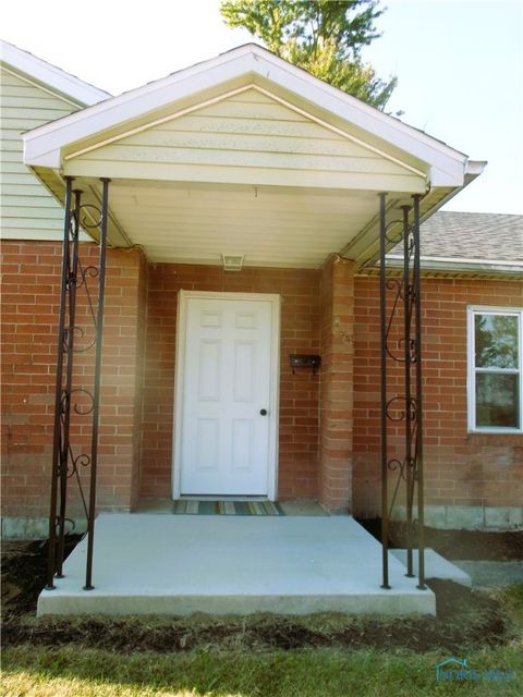 Tiny photo for 209 W Broadway Street, Leipsic, OH 45856 (MLS # 6135984)