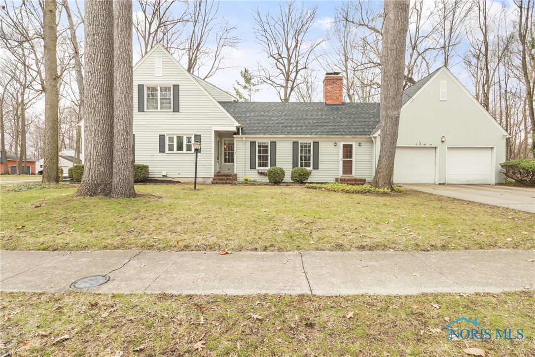 525 Sutton Place, Findlay, Ohio image 1