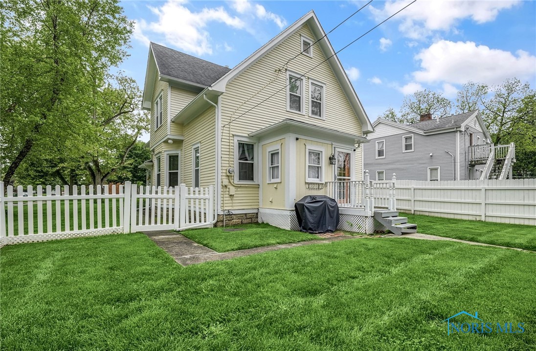 303 W Dudley Street, Maumee, Ohio image 38
