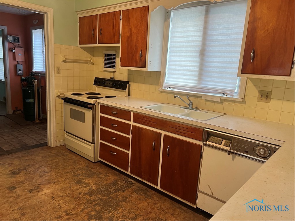 614 Third Avenue, Fremont, Ohio image 10