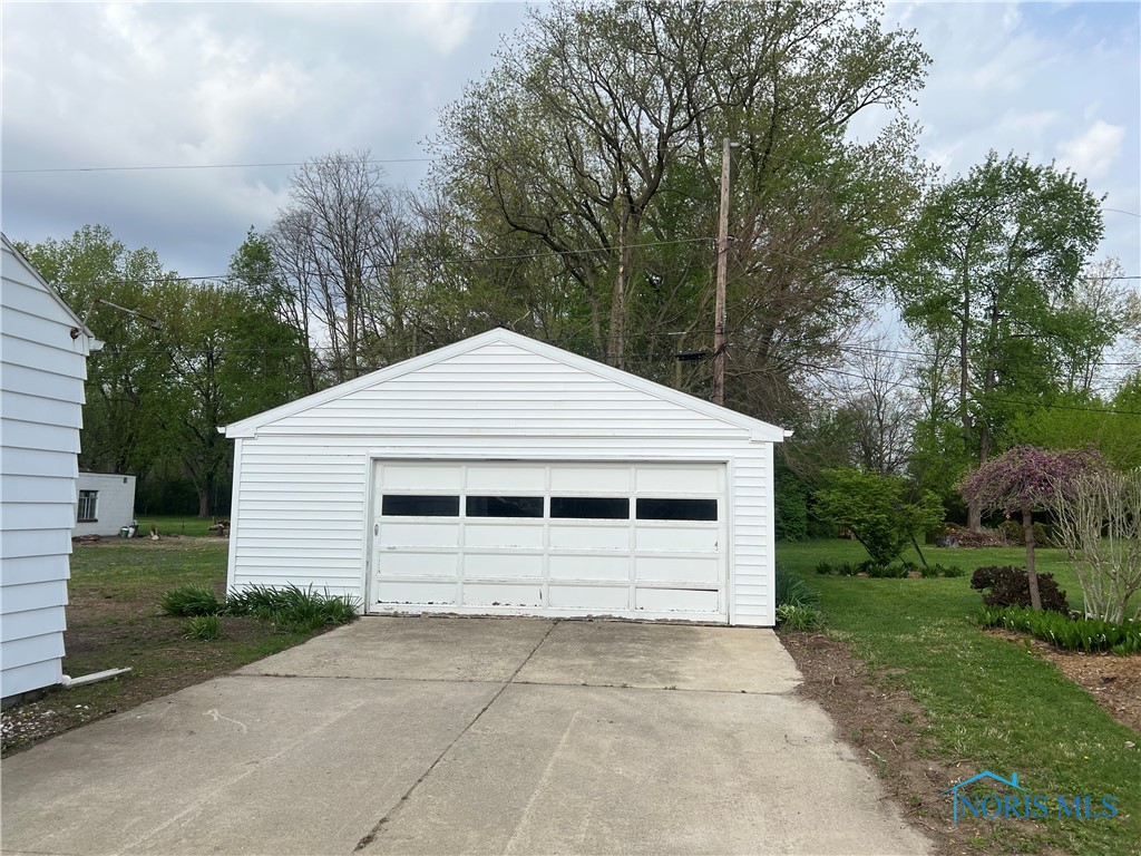 614 Third Avenue, Fremont, Ohio image 21