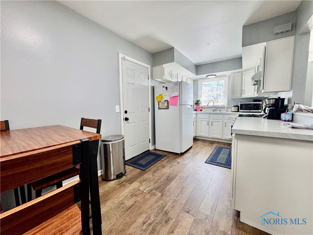 1912 Fairfax Road, Toledo, Ohio image 6