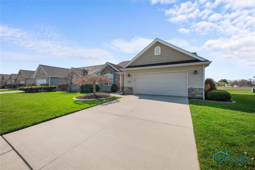 26183 Turnbridge Drive, Perrysburg, Ohio image 3
