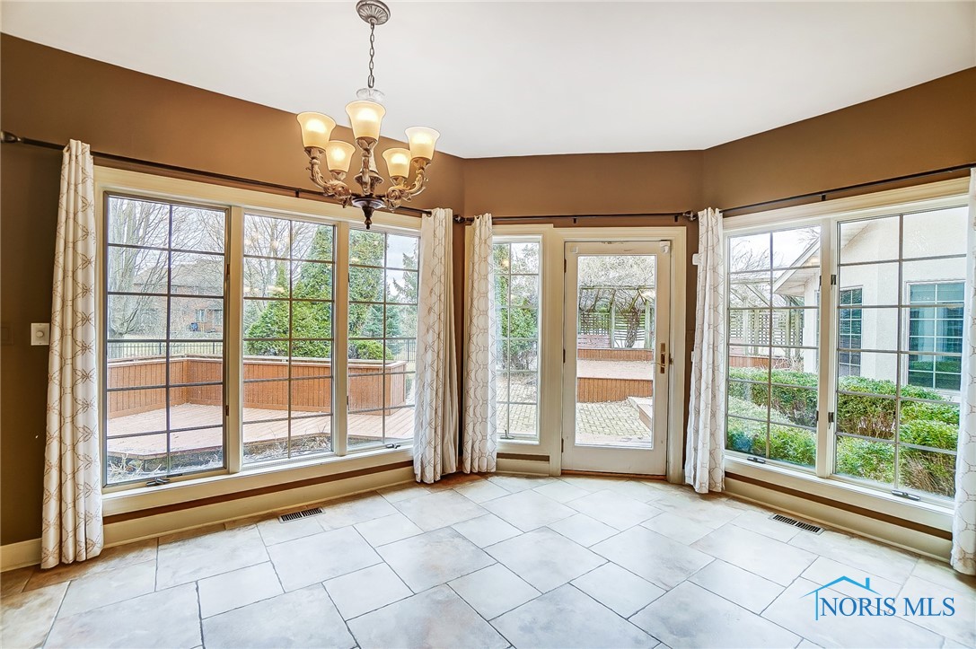 451 Fox Run Road, Findlay, Ohio image 18