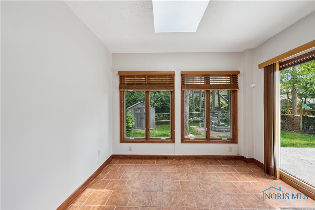 4426 Candlewood Lane, Sylvania, Ohio image 12