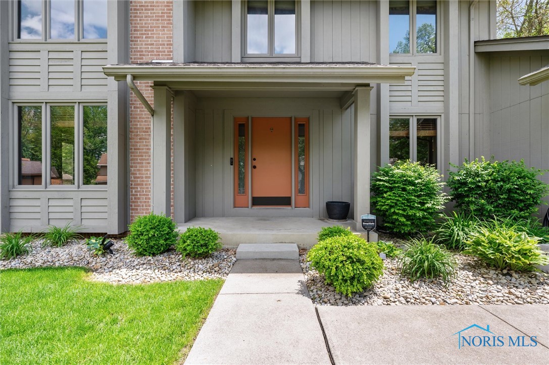 4426 Candlewood Lane, Sylvania, Ohio image 2