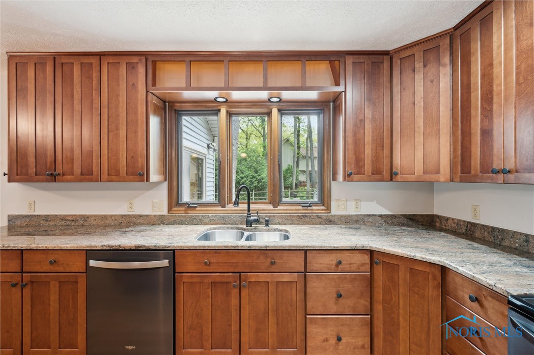 4426 Candlewood Lane, Sylvania, Ohio image 10