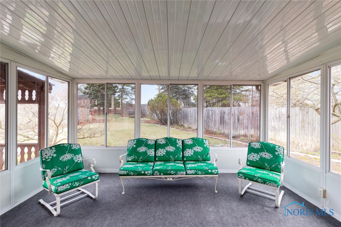 116 Rossway Avenue, Rossford, Ohio image 25