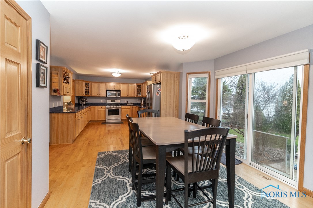 699 Sandstone Drive, Perrysburg, Ohio image 13