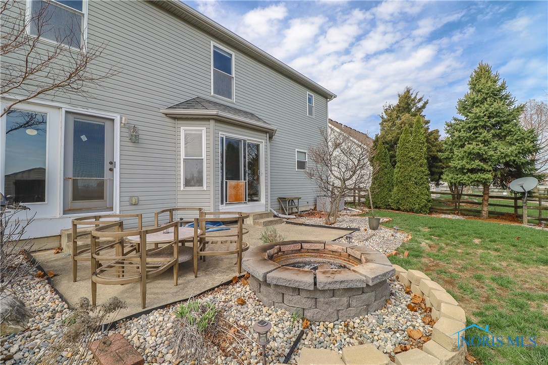 699 Sandstone Drive, Perrysburg, Ohio image 40