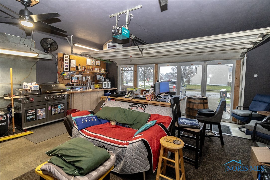 699 Sandstone Drive, Perrysburg, Ohio image 36