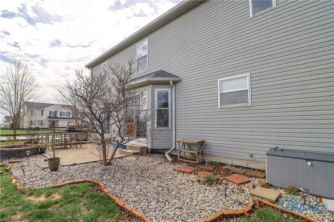 699 Sandstone Drive, Perrysburg, Ohio image 41