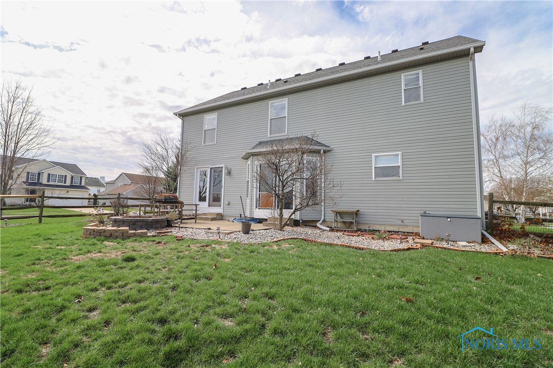 699 Sandstone Drive, Perrysburg, Ohio image 39