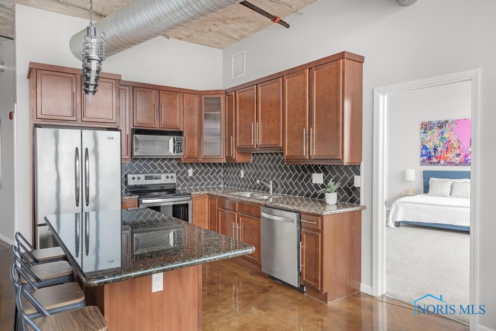 745 Washington Street #402, Toledo, Ohio image 16