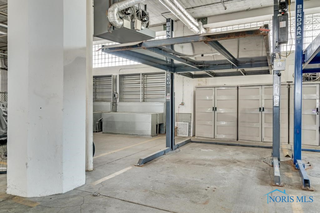 745 Washington Street #402, Toledo, Ohio image 31