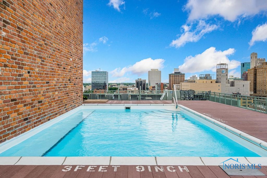 745 Washington Street #402, Toledo, Ohio image 35