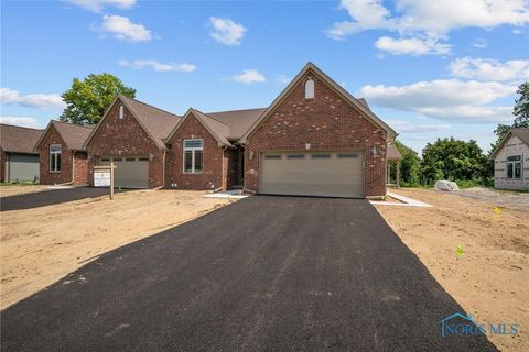 Photo of 21 Shenandoah Circle, Sylvania, OH 43560 (MLS # 6133947)