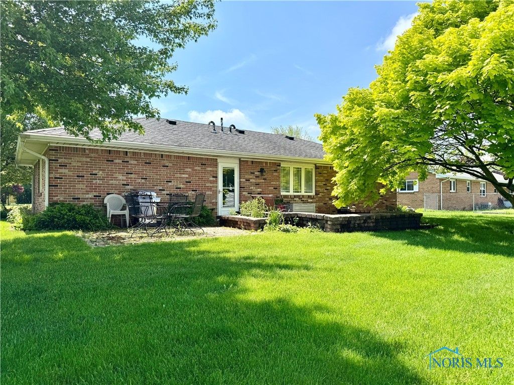 360 N Harmony Drive, Napoleon, Ohio image 4