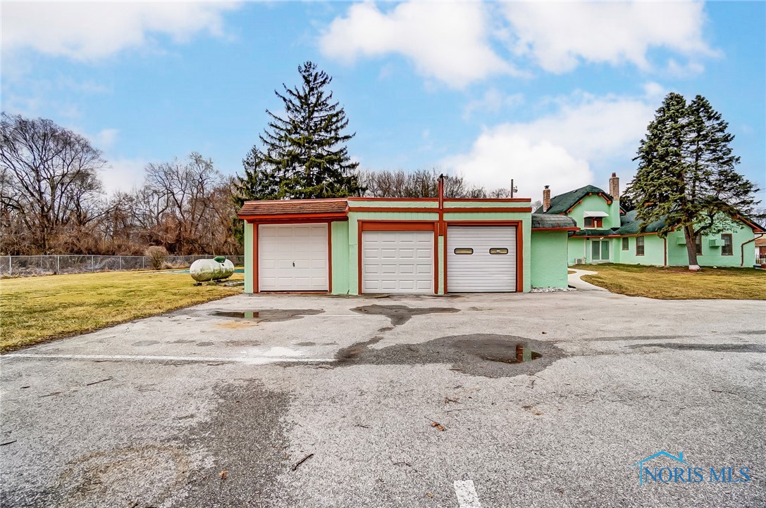 7149 Wales Road, Northwood, Ohio image 46
