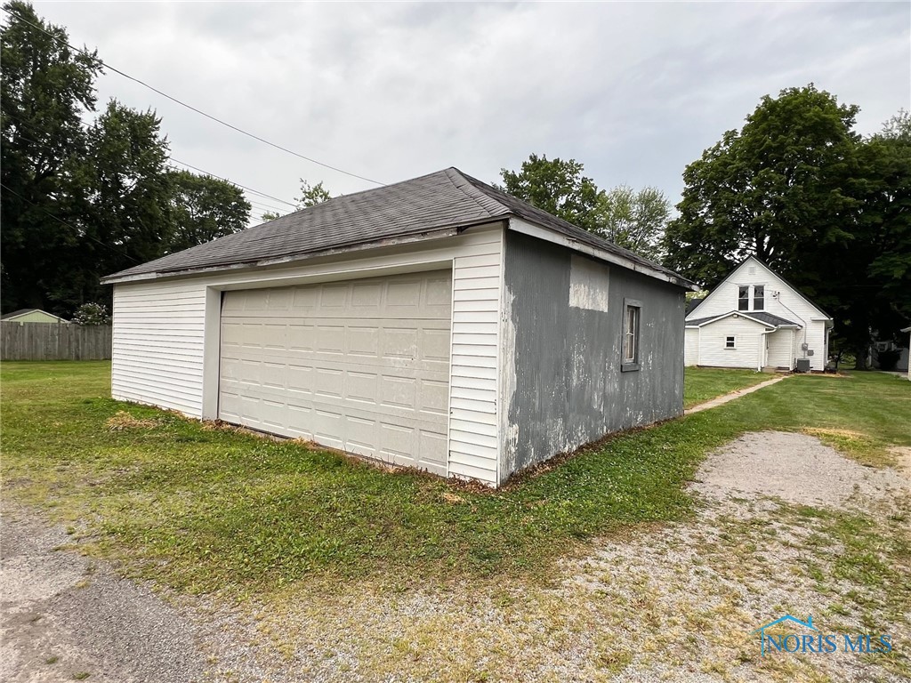 225 S Hazel Street, Upper Sandusky, Ohio image 3