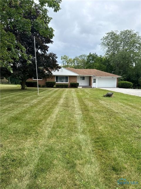 Photo of 421 Parklane Drive, Woodville, OH 43469 (MLS # 6136600)