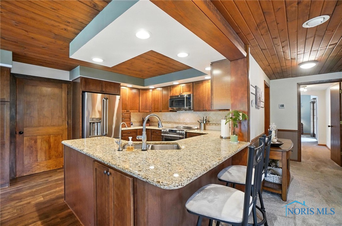 2240 County Road 2