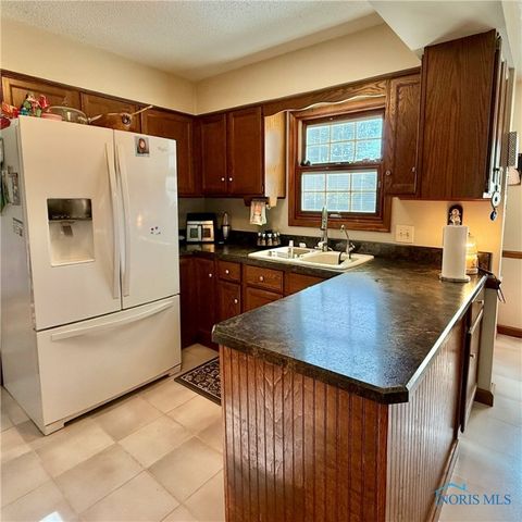 Tiny photo for 2240 Ruthanne Drive, Toledo, OH 43611 (MLS # 6136840)