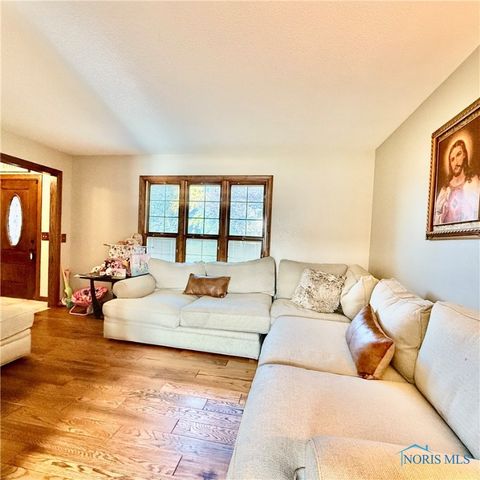 Tiny photo for 2240 Ruthanne Drive, Toledo, OH 43611 (MLS # 6136840)