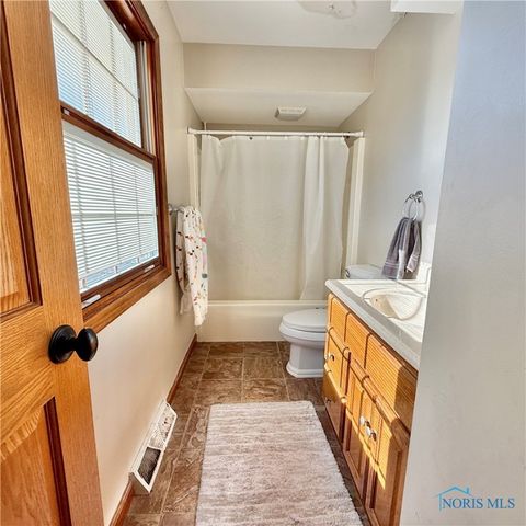 Tiny photo for 2240 Ruthanne Drive, Toledo, OH 43611 (MLS # 6136840)