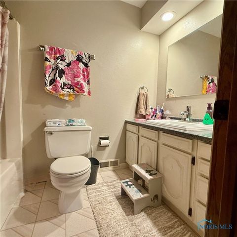 Tiny photo for 2240 Ruthanne Drive, Toledo, OH 43611 (MLS # 6136840)
