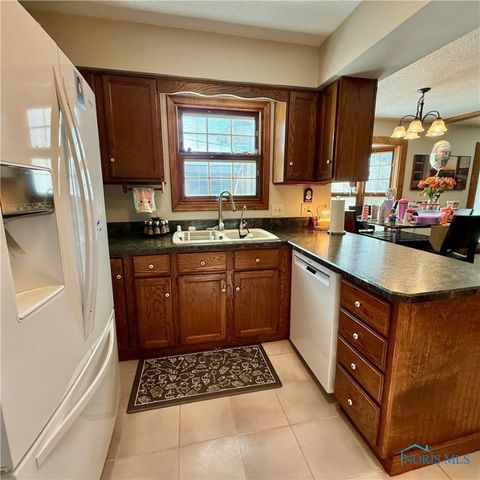 Tiny photo for 2240 Ruthanne Drive, Toledo, OH 43611 (MLS # 6136840)