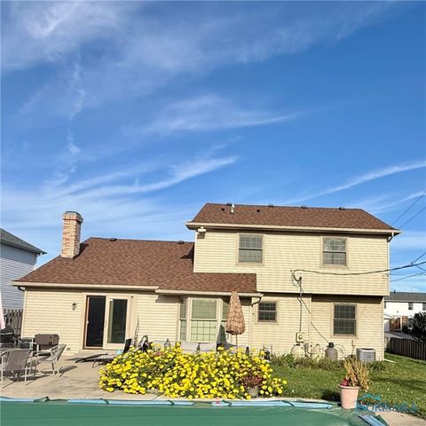 Tiny photo for 2240 Ruthanne Drive, Toledo, OH 43611 (MLS # 6136840)