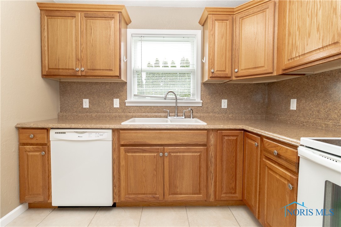 6939 Angola Road, Holland, Ohio image 14