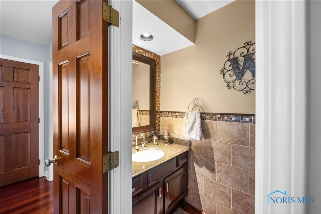 9627 Sheffield Road, Perrysburg, Ohio image 16