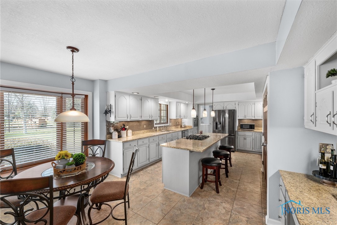 9627 Sheffield Road, Perrysburg, Ohio image 12