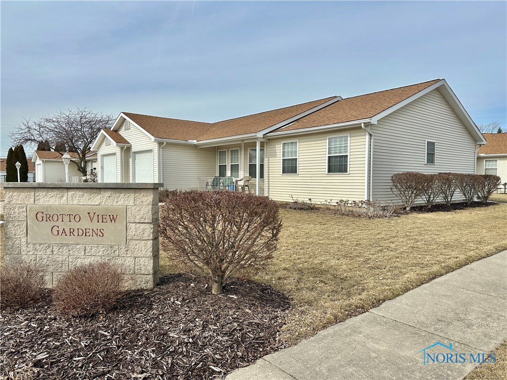 202 W 2nd Street, Genoa, Ohio image 2