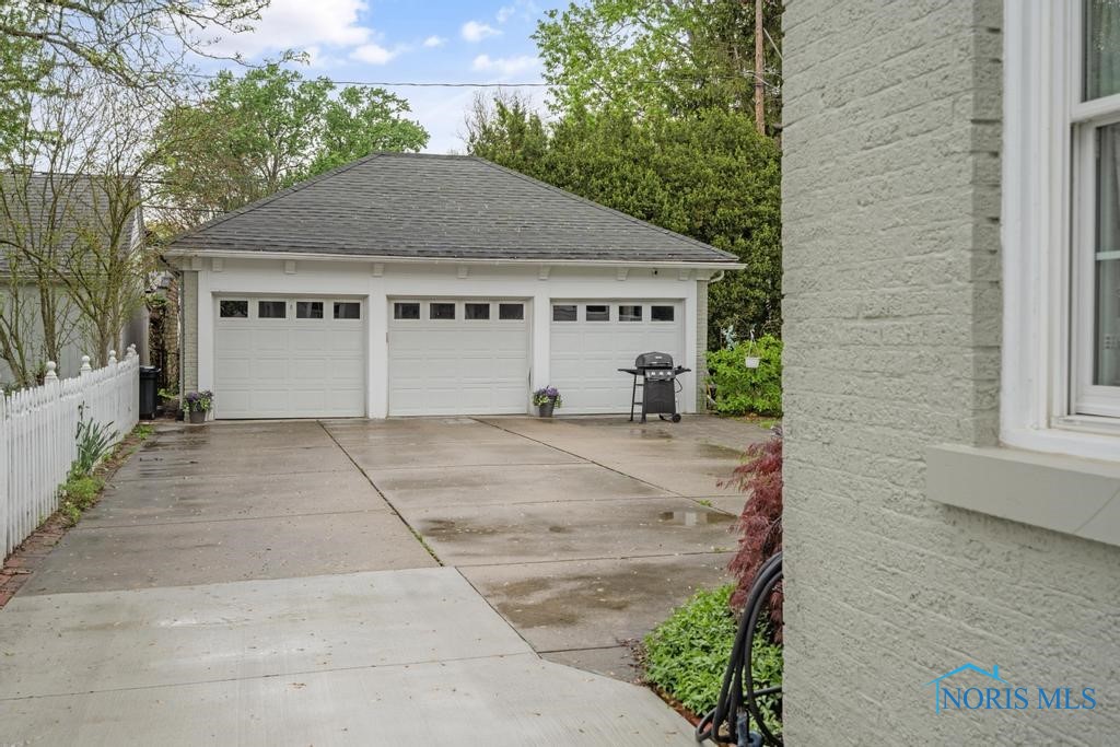 3314 Pelham Road, Ottawa Hills, Ohio image 41
