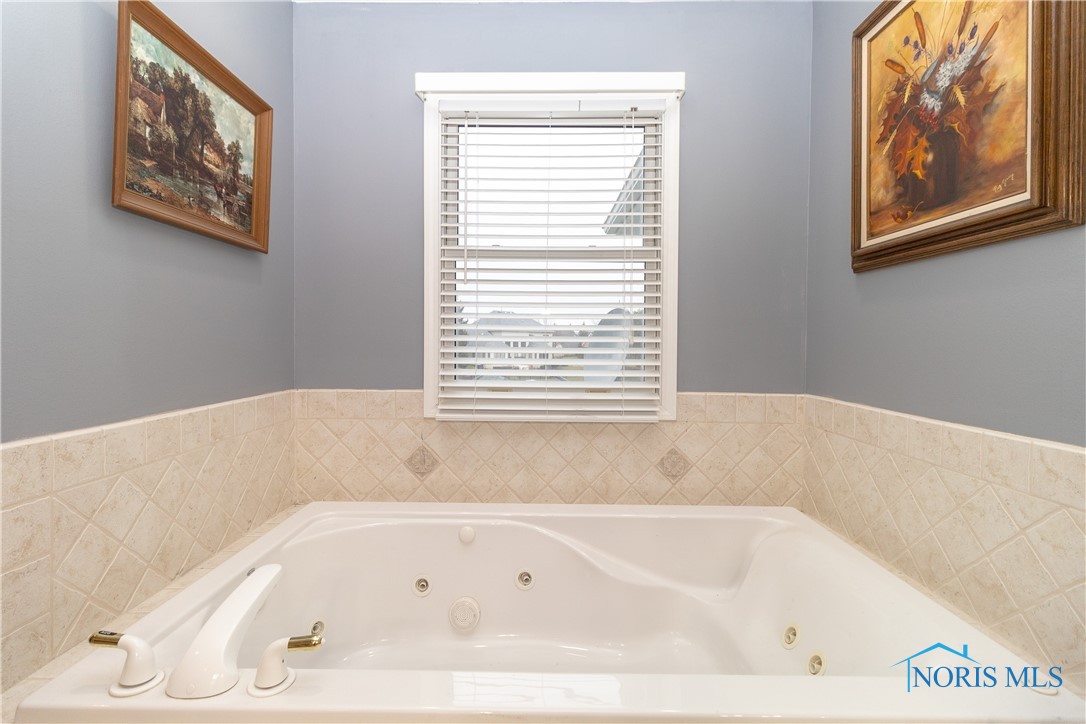 5667 Walnut Cove Road, Sylvania, Ohio image 31