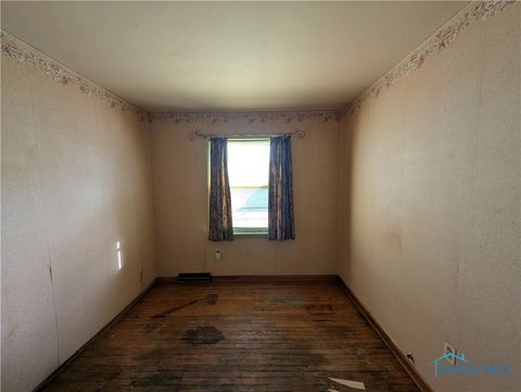Tiny photo for 558 Thurston Street, Toledo, OH 43605 (MLS # 6136468)