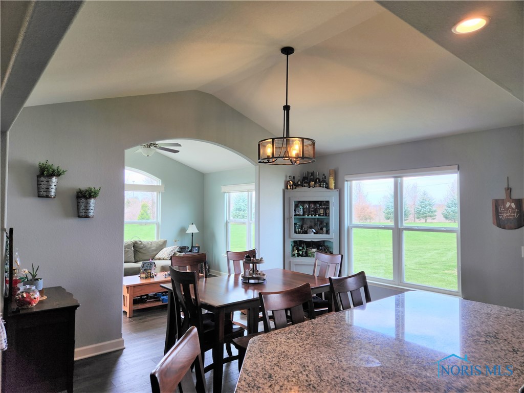 10349 Blue Ridge Drive, Whitehouse, Ohio image 6