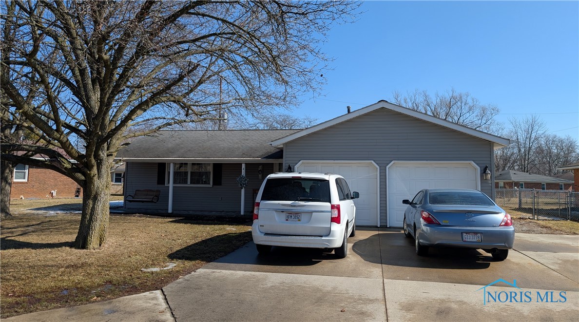 413 Clover Lane, Wauseon, Ohio image 3