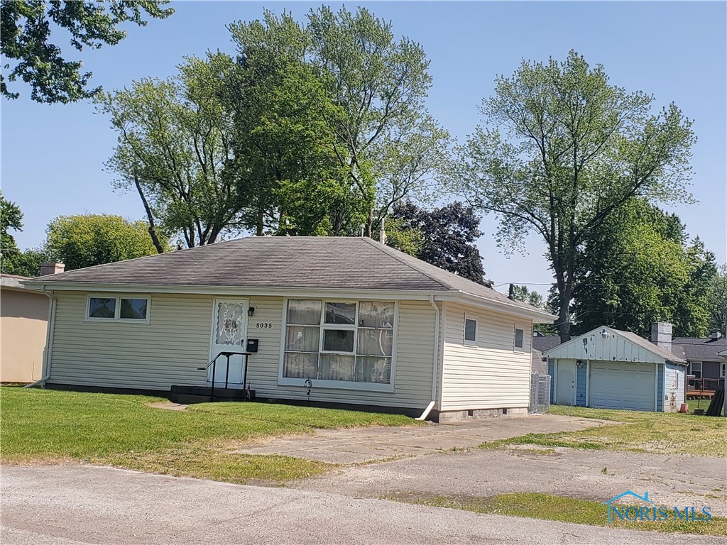 5035 Norwich Road, Toledo, Ohio image 2